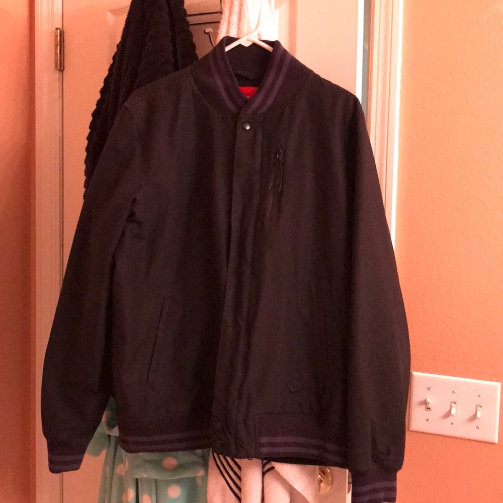 Nike Air thicker Bomber Jacket sz Large